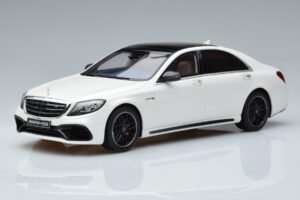 Mercedes AMG S63 W222 ダイヤモンドホワイト GT Spirit 1:18