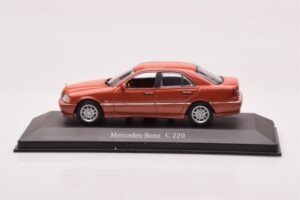 Mercedes C-Class W202 C220 オレンジ メタリック Dealer Edition Minichamps 1:43