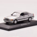 Mercedes C-Class W202 C220 シルバー Minichamps 1:43 - image 2 of 4