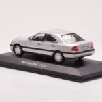 Mercedes C-Class W202 C220 シルバー Minichamps 1:43 - image 3 of 4