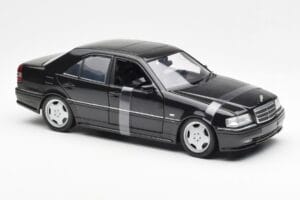 Mercedes C-Class W202 C36 AMG ブラック メタリック UT Models 1:18 26102 メタル - 画像 4/6