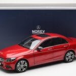 Mercedes C-Class W205 レッド メタリック Asia Exclusive Norev 1:18 - image 8 of 8