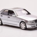 Mercedes C36 AMG W202 シルバー Otto 1:18 - image 4 of 6