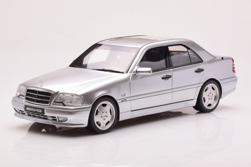 Mercedes C36 AMG W202 シルバー Otto 1:18