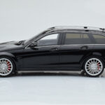 Mercedes C63 AMG S204 T-Model ブラック GT Spirit 1:18 - image 3 of 6