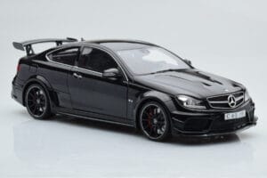 Mercedes C63 AMG W204 Black Series ブラック GT Spirit 1:18 ZM019 レジン - 画像 4/7