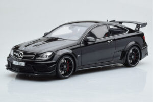 Mercedes C63 AMG W204 Black Series ブラック GT Spirit 1:18