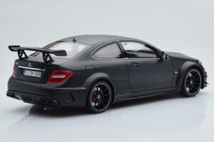 Mercedes C63 AMG W204 Black Series マットブラック GT Spirit 1:18 GT843 レジン - 画像 2/6
