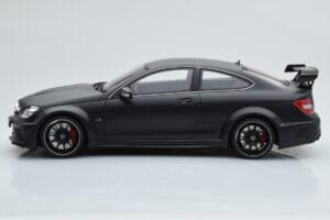 Mercedes C63 AMG W204 Black Series マットブラック GT Spirit 1:18 GT843 レジン - 画像 3/6