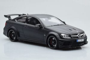 Mercedes C63 AMG W204 Black Series マットブラック GT Spirit 1:18 GT843 レジン - 画像 4/6