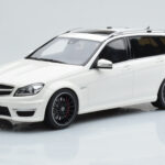 Mercedes C63 AMG S204 T-Model ホワイト GT Spirit 1:18