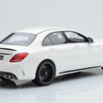 Mercedes C63S AMG W205 ホワイト GT Spirit 1:18 - image 2 of 6