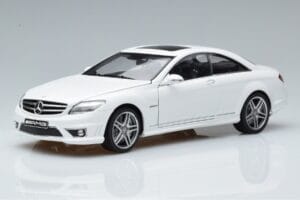 Mercedes CL63 AMG C216 ホワイト AUTOart 1:18 76167 メタル