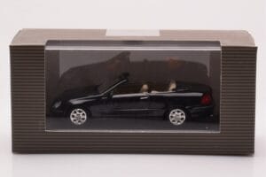 Mercedes CLK A209 カブリオレ オブシディアンブラック メタリック Minichamps 1:43 B66961966 メタル - 画像 4/4