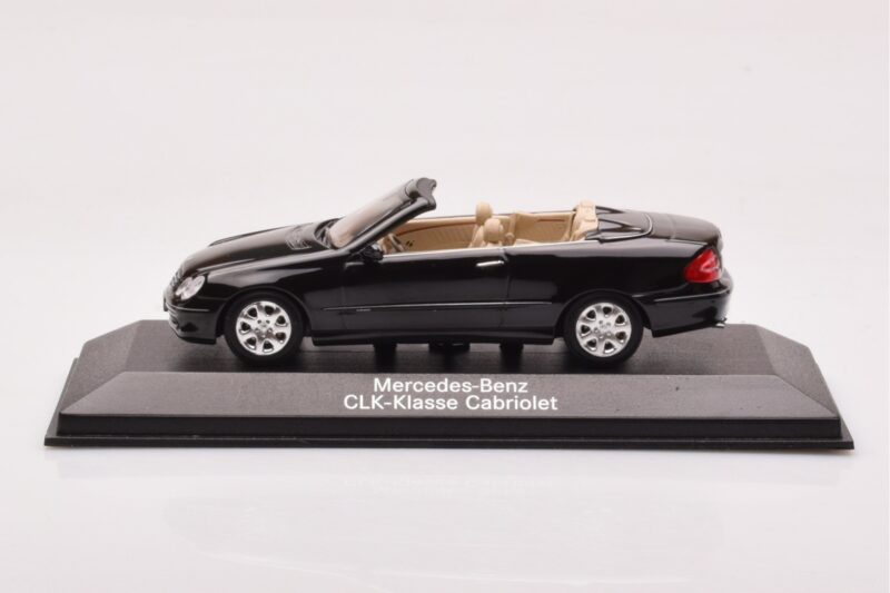 Mercedes CLK A209 カブリオレ オブシディアンブラック メタリック Minichamps 1:43