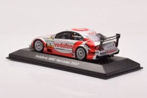 Mercedes CLK-DTM #3 B. Schneider Vodafone DTM 2003 Minichamps 1:43 B66961982 メタル - 画像 3/4