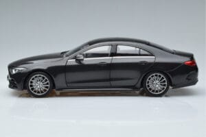 Mercedes CLS Coupe C257 Norev 1:18 B66960546 メタル - 画像 4/7
