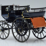 Mercedes Daimler Motorkutsche ダークブルー Norev 1:18 - image 5 of 6