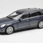 Mercedes E-Class S212 T-Model テノリットグレー メタリック Minichamps 1:18