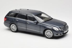 Mercedes E-Class S212 T-Model テノリットグレー メタリック Minichamps 1:18 B66962447 メタル - 画像 6/8