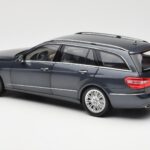 Mercedes E-Class S212 T-Model テノリットグレー メタリック Minichamps 1:18 - image 7 of 8