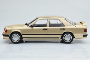 Mercedes E-Class W124 Tuning ベージュ MCG 1:18 MCG18342 メタル - 画像 3/6