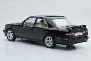 Mercedes E-Class W124 Tuning ブラック MCG 1:18 MCG18341 メタル - 画像 5/6