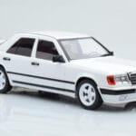 Mercedes E-Class W124 Tuning ホワイト MCG 1:18 - image 4 of 6