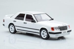 Mercedes E-Class W124 Tuning ホワイト MCG 1:18 MCG18343 メタル - 画像 4/6