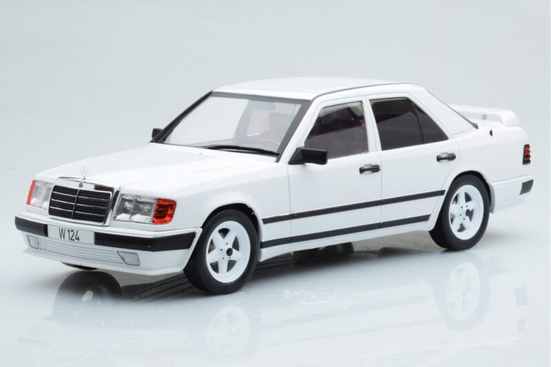 Mercedes E-Class W124 Tuning ホワイト MCG 1:18