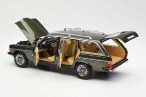 Mercedes 230T W123 T-Model グリーン メタリック Norev 1:18 183730 メタル - 画像 5/8