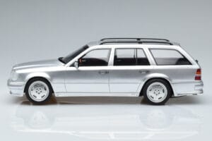 Mercedes E36 AMG S124 シルバー Otto 1:18 OT889 レジン - 画像 3/6