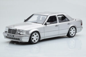 Mercedes E500 W124 シルバー Otto 1:18