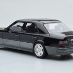 Mercedes E60 AMG W124 ブラック Otto 1:18 - image 5 of 6