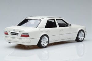 Mercedes E60 AMG W124 ホワイト Otto 1:18 B66040640 レジン - 画像 2/6