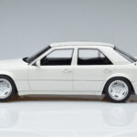 Mercedes E60 AMG W124 ホワイト Otto 1:18 - image 3 of 6