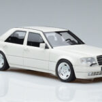 Mercedes E60 AMG W124 ホワイト Otto 1:18 - image 4 of 6