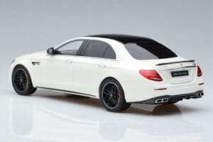 Mercedes AMG E63 S W213 ホワイト GT Spirit 1:18 B66965711 レジン - 画像 5/6
