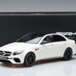 Mercedes AMG E63 S W213 ホワイト GT Spirit 1:18 - image 6 of 6