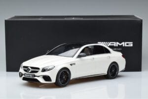 Mercedes AMG E63 S W213 ホワイト GT Spirit 1:18 B66965711 レジン - 画像 6/6
