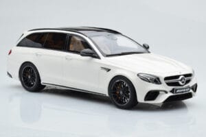 Mercedes AMG E63 S S213 T-Model ホワイト GT Spirit 1:18 GT795 レジン - 画像 4/6