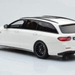 Mercedes AMG E63 S S213 T-Model ホワイト GT Spirit 1:18 - image 5 of 6