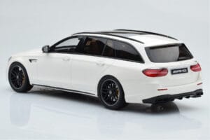 Mercedes AMG E63 S S213 T-Model ホワイト GT Spirit 1:18 GT795 レジン - 画像 5/6