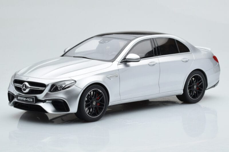 Mercedes AMG E63 S W213 シルバー GT Spirit 1:18