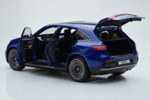 Mercedes EQC 400 ブリリアントブルー NZG 1:18 B66963757 メタル - 画像 7/8