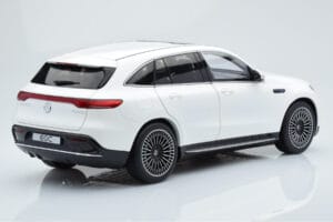 Mercedes EQC 400 ダイヤモンドホワイト NZG 1:18 B66963756 メタル - 画像 3/8