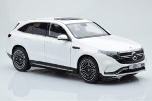 Mercedes EQC 400 ダイヤモンドホワイト NZG 1:18 B66963756 メタル - 画像 6/8