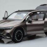 Mercedes EQE SUV X294 AMG Line ベルベットブラウン NZG 1:18 - image 2 of 8