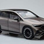 Mercedes EQE SUV X294 AMG Line ベルベットブラウン NZG 1:18 - image 6 of 8