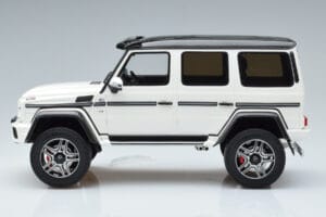 Mercedes G500 4x4 W463 GT Spirit 1:18 GT142 レジン - 画像 3/6